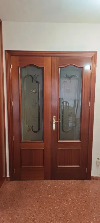 Puertas de interior madera con y sin cristal
