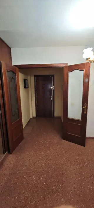 Puertas de interior madera con y sin cristal