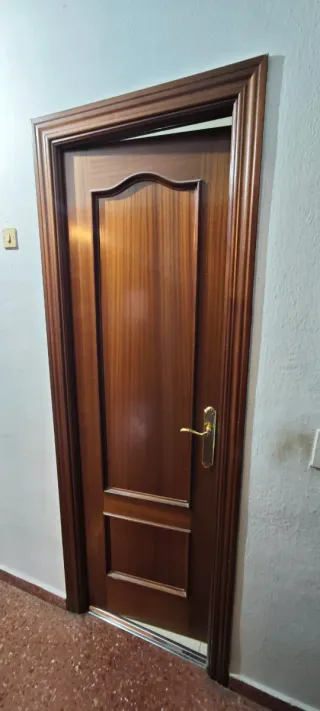 Puertas de interior madera con y sin cristal