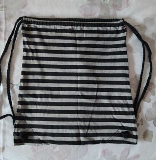 Mochila Desigual con estrellas y rayas