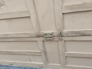 Puerta de madera antigua