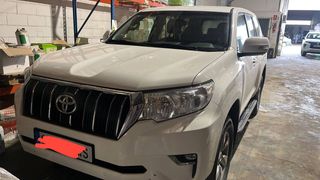 Toyota Land Cruiser 150 2021