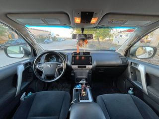 Toyota Land Cruiser 150 2021