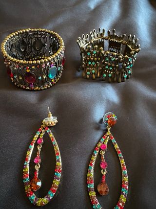 Conjunto Pendientes y Pulseras Fiesta