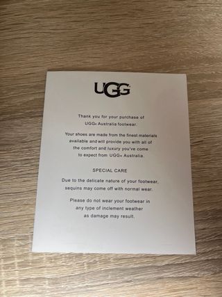 Botas UGG Beige auténticas – Talla 39 –