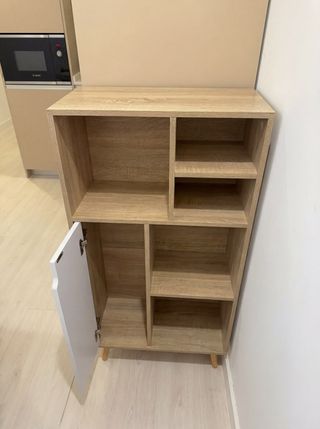Mueble Almacenaje Madera Clara con Puerta Blanca