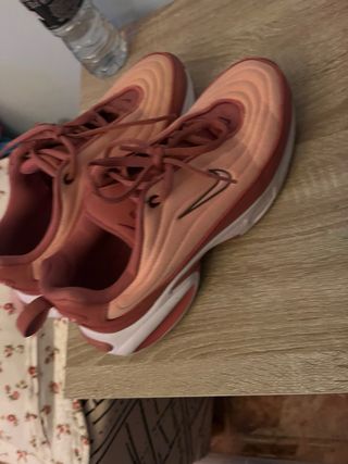 Zapatillas Nike Rosas y Blancas