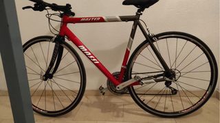 Bicicleta de carretera Massi Master Roja