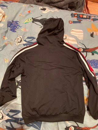 Sudadera Nike con capucha negra talla 14