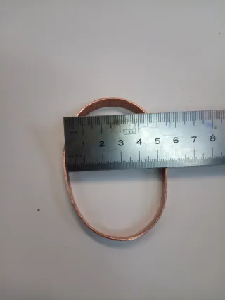 Pulsera artesanía magnética cobre diseño punteado