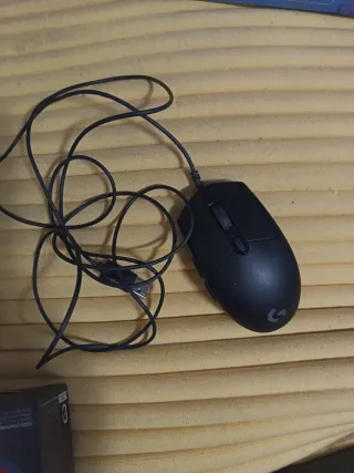 Ratón Gaming Logitech G203 LIGHTSYNC Negro