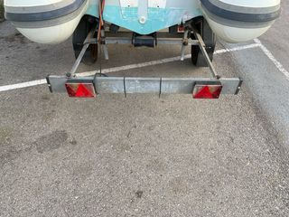 Semirrígida Astec 4m con remolque