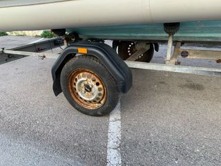 Semirrígida Astec 4m con remolque