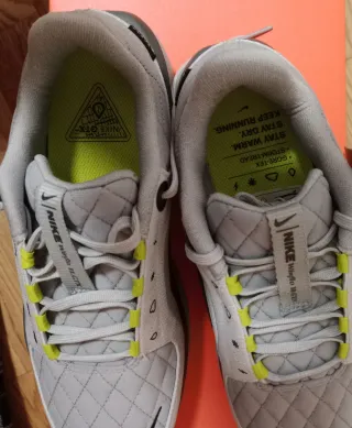 Nike Zapatillas Gore-Tex Grises y Verdes