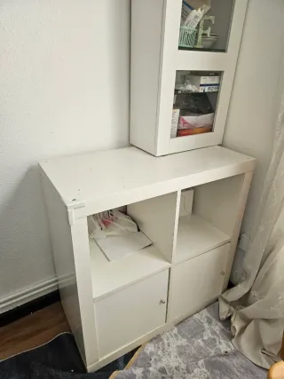 Mueble de salón blanco