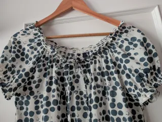 Blusa Estampada Lunares