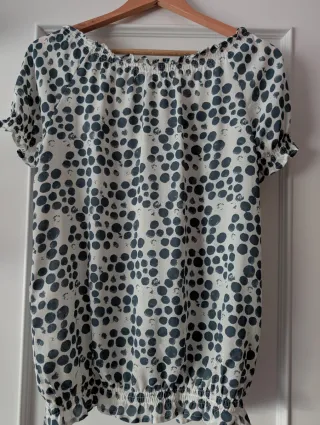 Blusa Estampada Lunares