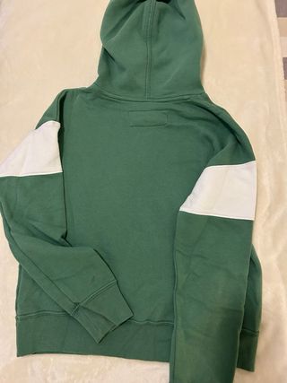 Sudadera Abercrombie Kids Verde y Blanca