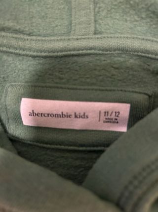 Sudadera Abercrombie Kids Verde y Blanca