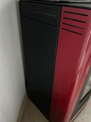 Estufa de pellets roja 10 KW comes with flue