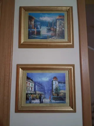 2 quadri con cornice dorata misura 28 x24