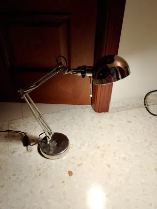 Lámpara de mesa estudio metal plateado