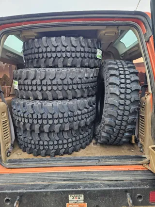 Llantas con neumáticos land rover discovery