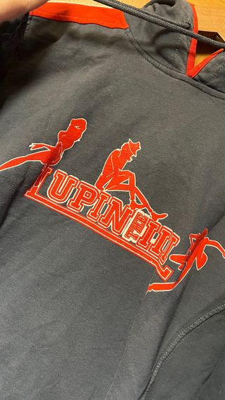 Felpa con cappuccio grigia e rossa