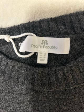 Jersey Pacific Republic lazo blanco gris
