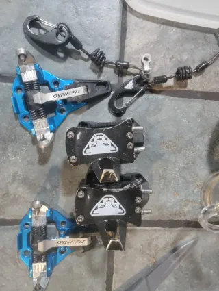 Fijaciones esquí travesía Dynafit