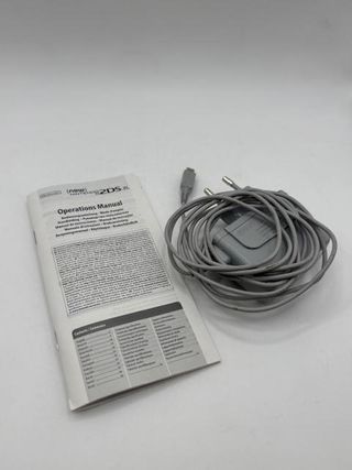 CONSOLA NINTENDO 2DS XL EDICION PIKACHU + CAJA Y CARGADOR