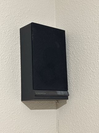 Equipo de música Supertech con mueble