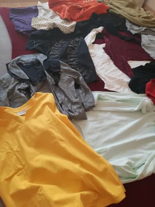 Lote de 18 camisetas talla s/m mujer