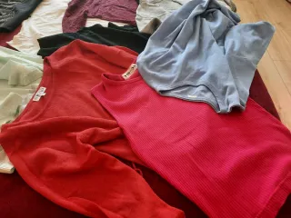 Lote de 18 camisetas talla s/m mujer