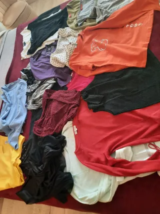 Lote de 18 camisetas talla s/m mujer