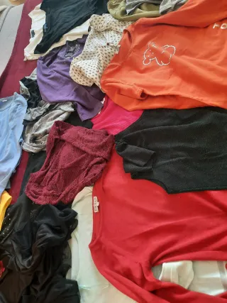 Lote de 18 camisetas talla s/m mujer