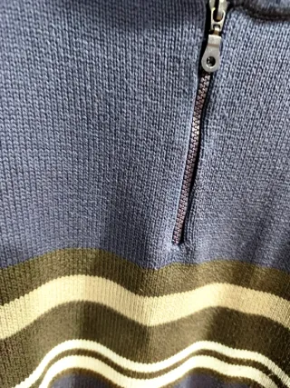 Jersey de hombre azul y gris