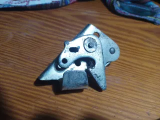 Cierre Capó Renault 4