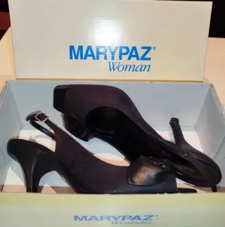 Zapatos de tacón Marypaz negros