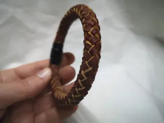 Pulsera Piel Trenzada Cierre Magnético