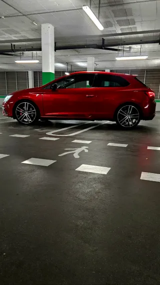 SEAT Leon Cupra