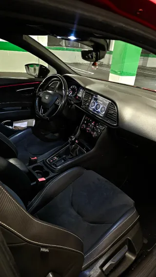 SEAT Leon Cupra