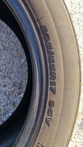 Neumáticos 205/55/17