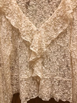 Camisa encaje H&M  nueva sin estrenar