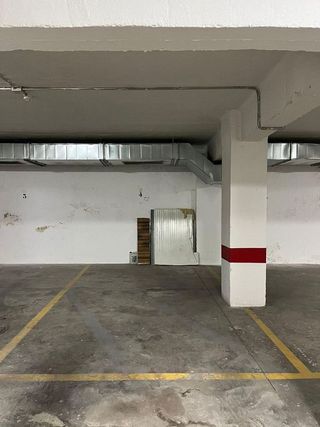 Garaje en alquiler en Camino de Ronda - Rosaleda en Granada