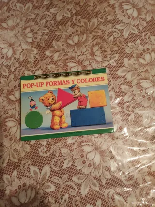Libro Pop-Up Formas y Colores