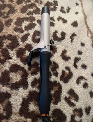 Rizador de pelo profesional negro y verde