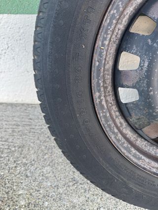 4 Ruedas 185/70/14 84T con Llantas