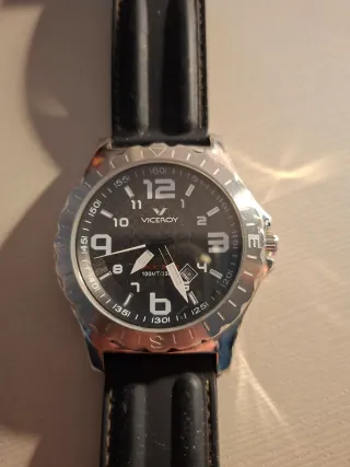 Reloj Viceroy Negro y Plateado  100 m wr