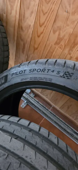 Neumáticos Michelin Pilot Sport 4S